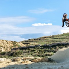 BMX Freestyle: adrenalina e spettacolo al Pembroke Indoor Skatepark