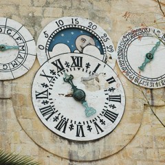 Orari diversi sugli orologi delle chiese di Malta? Scopriamo perchè!