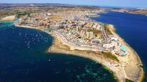 Tra le spiagge e la Grande Muraglia, alla scoperta del nord di Malta