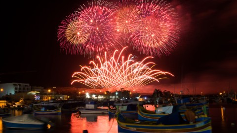 Il Malta International Fireworks Festival illumina i cieli dell’arcipelago