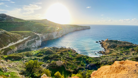 10 idee di coasteering tra natura e spiagge nascoste a Malta e Gozo