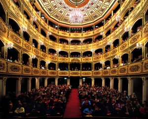 Manoel Theatre, la top 40 di Air Malta